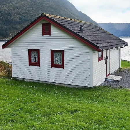 5 Person In Selje-by Traum * Selje